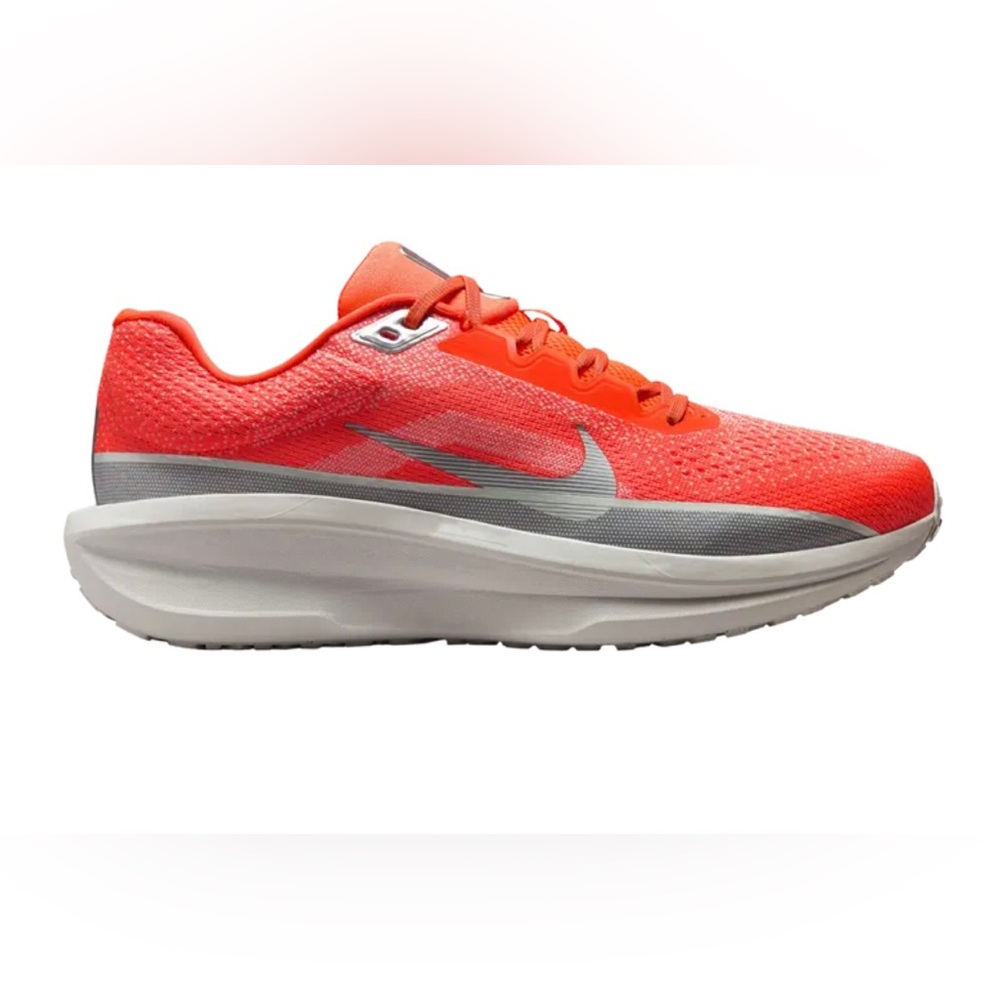 Nike Women’s Winflo 11- Hyper Crimson/Metallic Silver/White